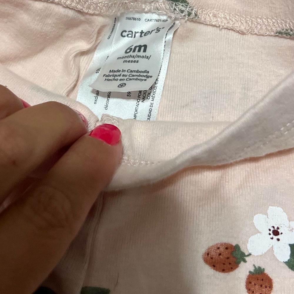 6 months. Carter’s brand. Hummingbird light pink pants/leggings.